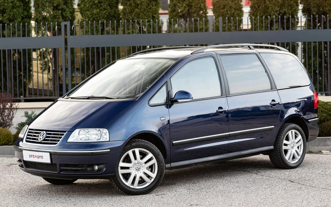 Volkswagen Sharan cena 26900 przebieg: 191000, rok produkcji 2008 z Radom małe 529